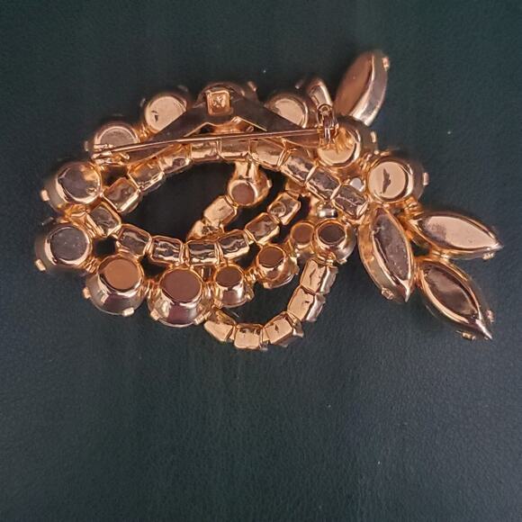 Vintage Statement Brooch Gold Tone with Aurora‎ Borealis Prong Set Stones Bling - Picture 8 of 14